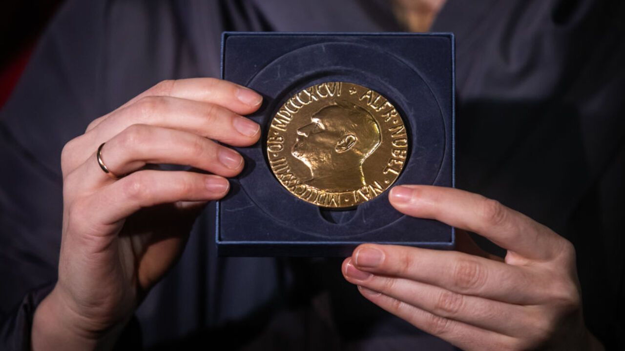 5 scientific discoveries that changed the world but did not win the Nobel Prize