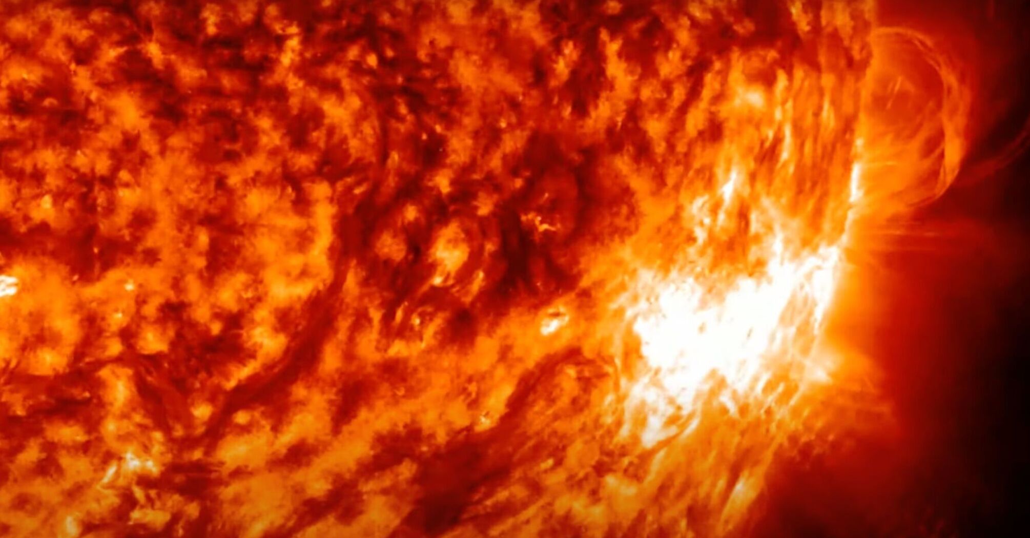 Sun unleashes two powerful X-flares: when to expect a geomagnetic storm. Video