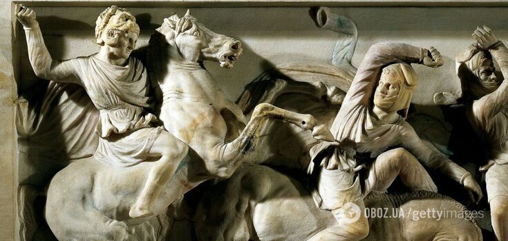 A tunic found in Greece belongs to Alexander the Great: scientists have come to a sensational conclusion. Photo