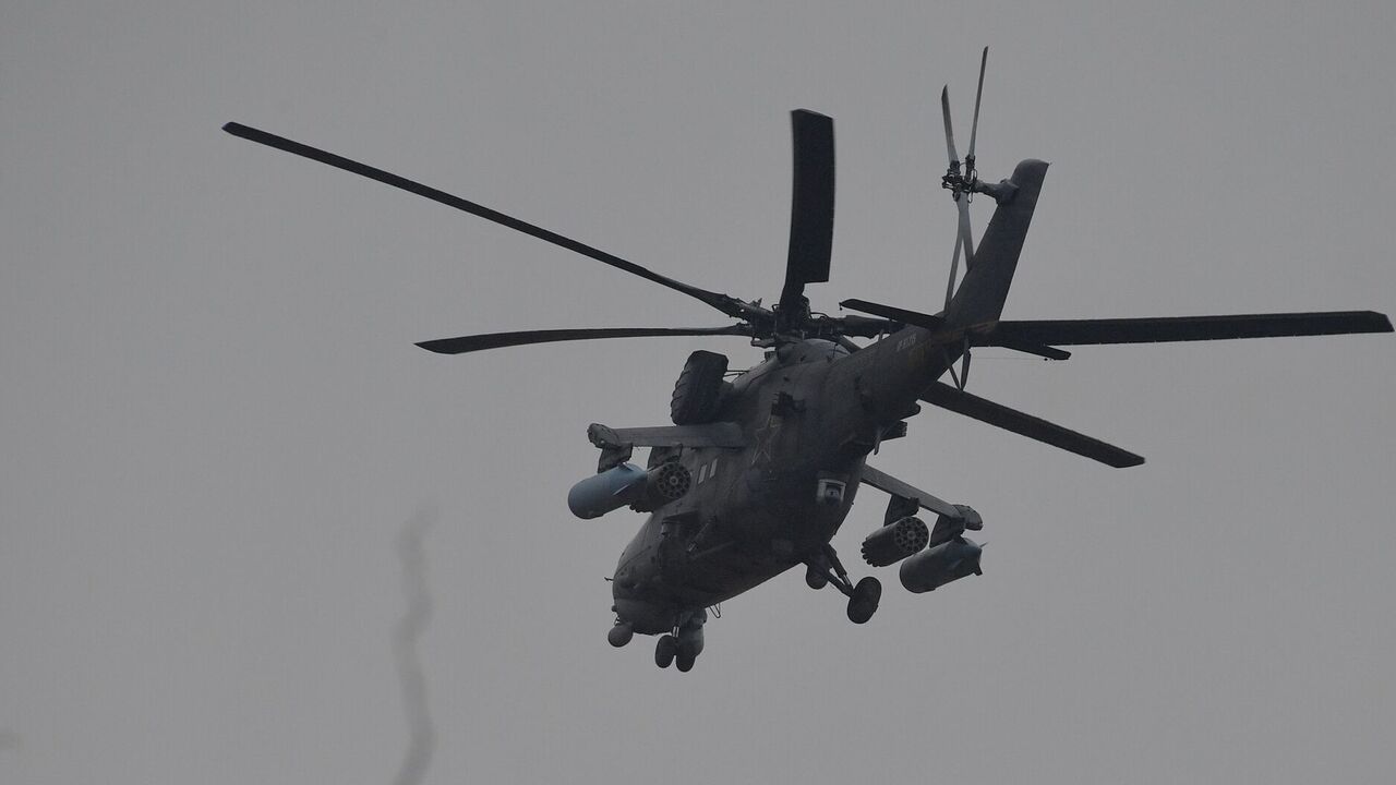 Mi-24 attack helicopter burned in Moscow region: DIU shows video of operation