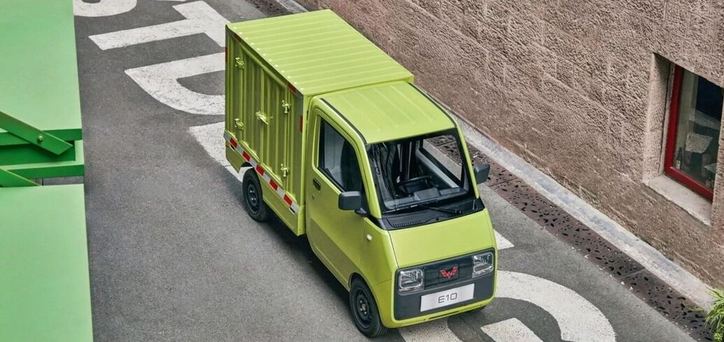 Wuling E10
