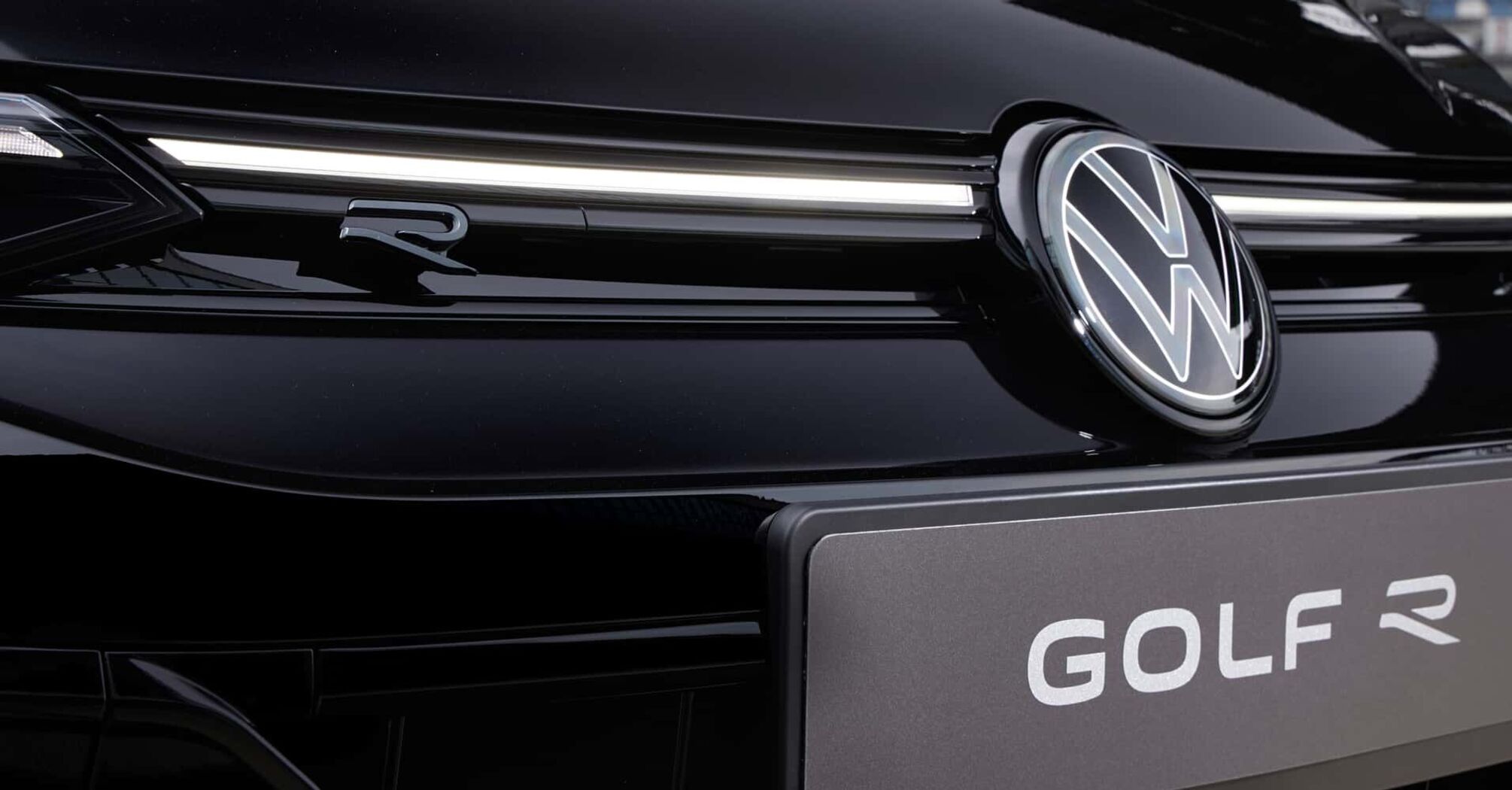 A hot novelty: The Volkswagen Golf R, which will be released in 2025, has been made powerful and stylish