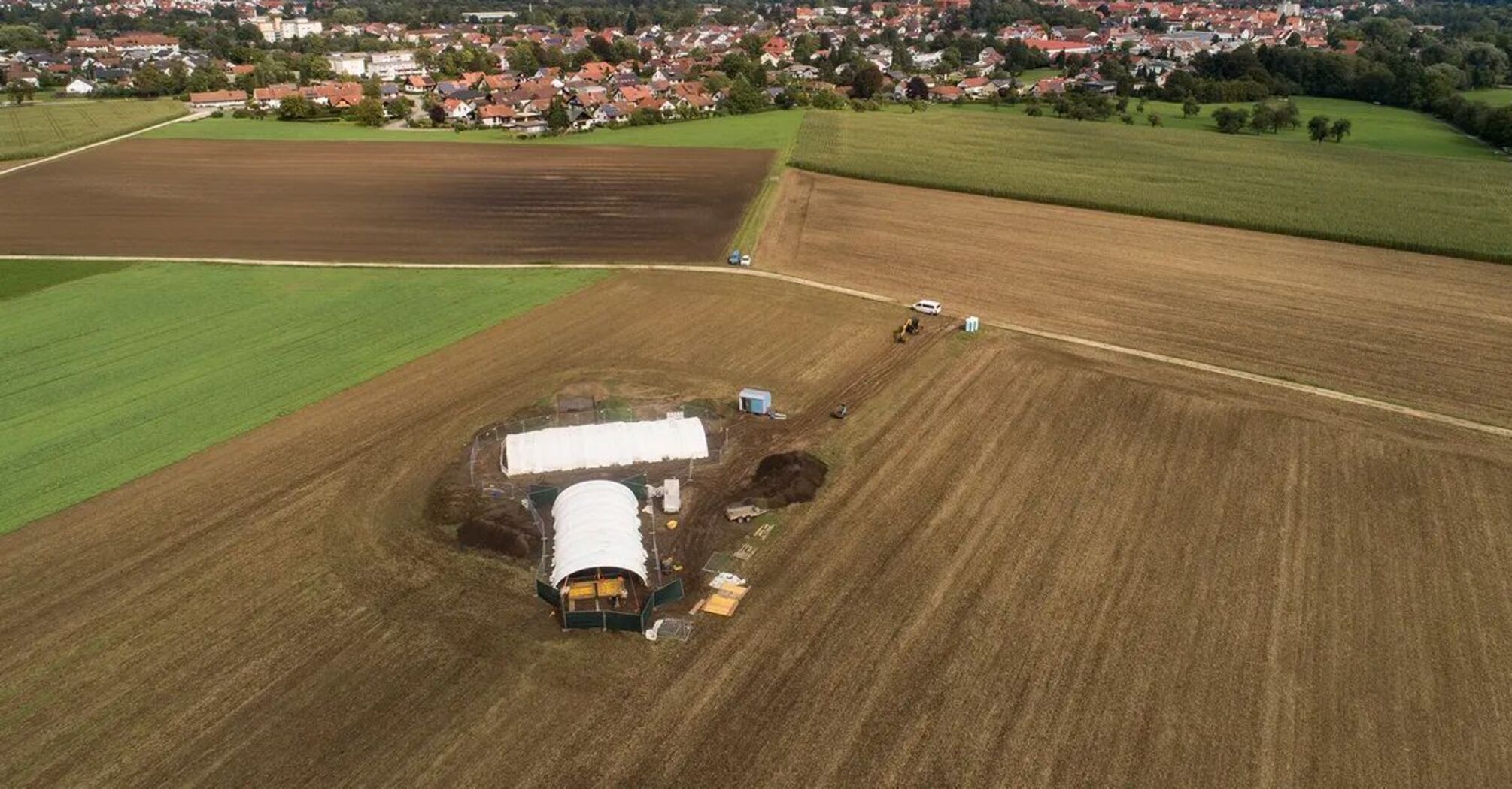 In Germany, a 2600-year-old Celtic burial chamber was unearthed, preserved in perfect condition. Photo