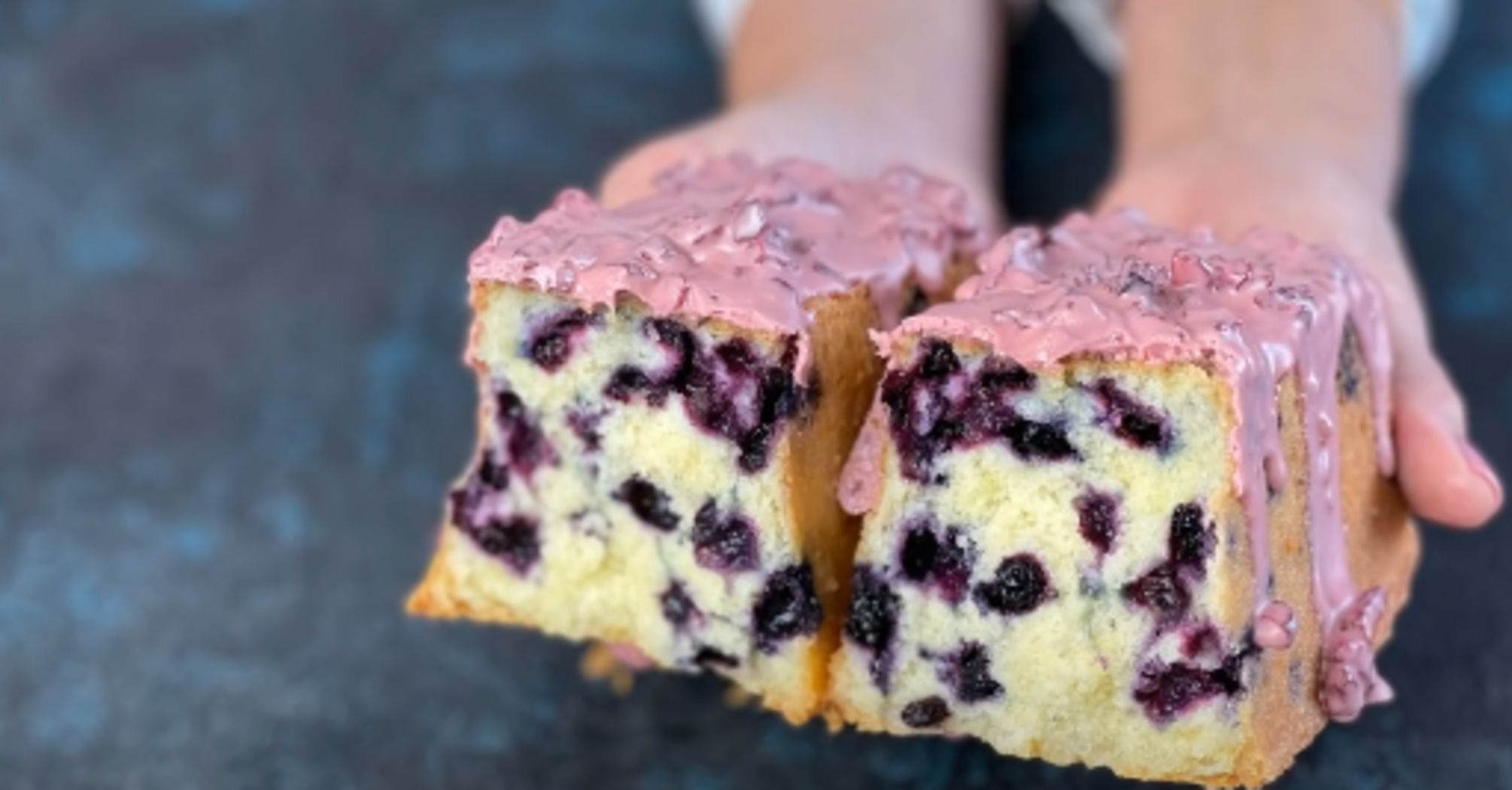 The most delicious autumn blueberry muffin: a recipe from Liza Hlinska