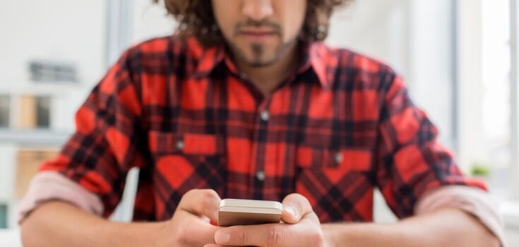 How to tell if you're communicating with an insincere person by text message: research results