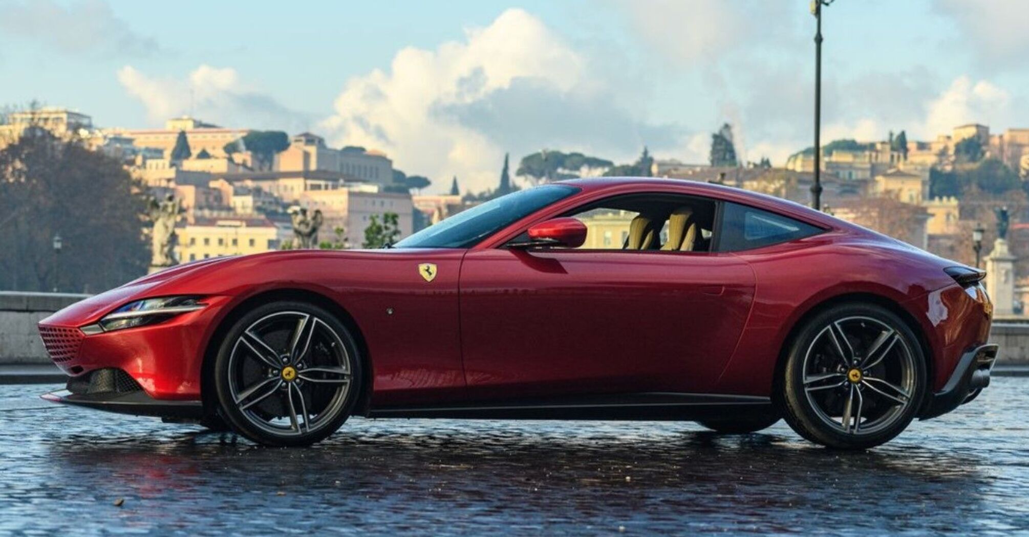 The new Ferrari 2025 model was first shown in a photo - what the ...