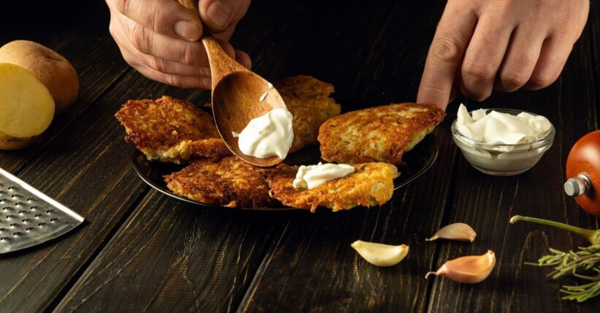 Never cook potato pancakes like this: why they turn out gray and soggy