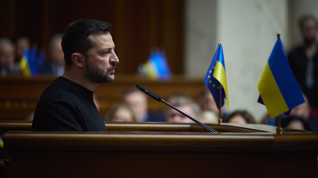 "The decisive moments will be in 2025." Zelenskyy presents 10-point resilience plan to Rada
