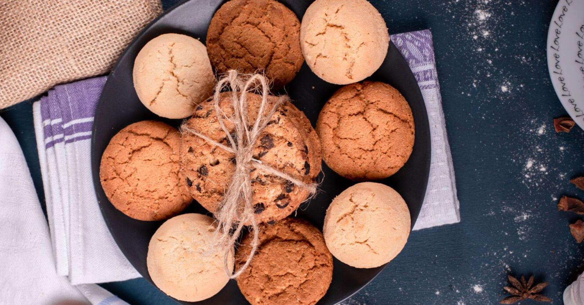 Desert Rose cookies: the most delicious pastries made from simple ingredients