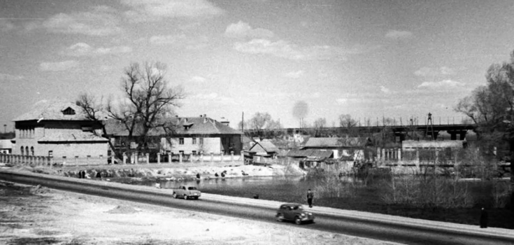 Like a frame from a movie: the Naddniprianske Highway in Kyiv in 1958 was shown online. Photo