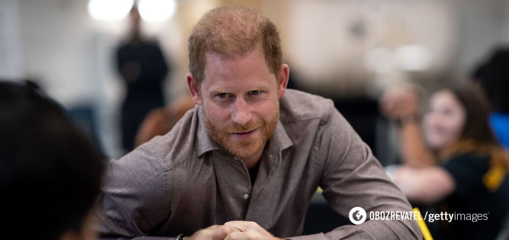 Prince Harry got into a curiosity with a child who made him 'hare ears.' Photo