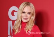 Nicole Kidman, lat 57, pokazała swoją oszałamiającą figurę w obcisłej czerwonej sukience podczas ceremonii wręczenia nagrody Człowieka Roku. Zdjęcia