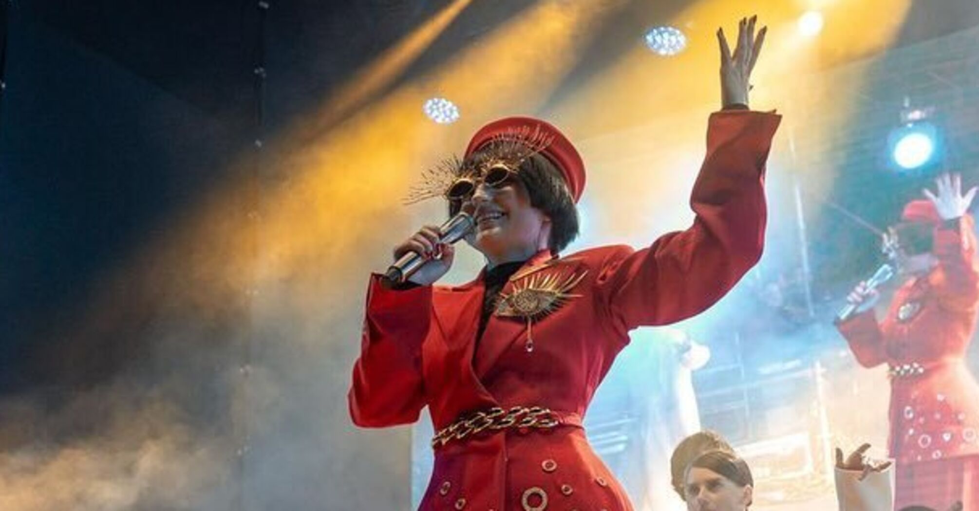 "Who would pay money for that?" The dubbing director compared Klavdia Petrivna to the most expensive singer in the world and made her an interesting offer