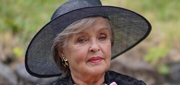 After being hospitalized, 87-year-old Ada Rogovtseva addressed Ukrainians: don't bring me flowers – donate instead!