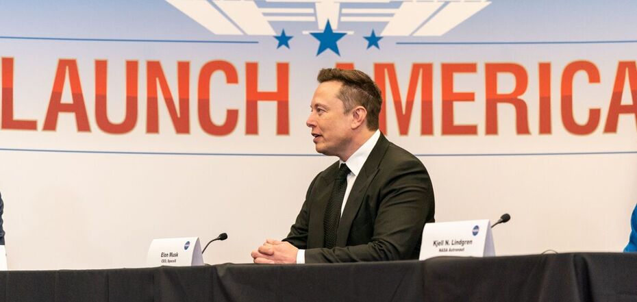 Elon Musk became record rich