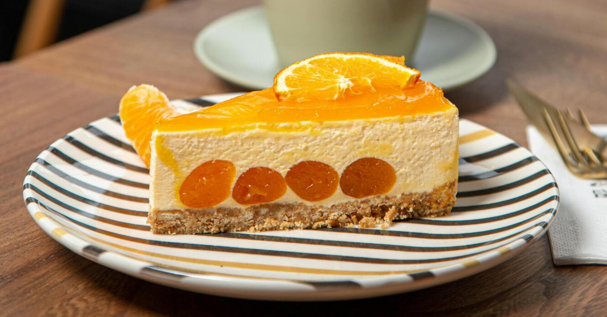 Delicate cheesecake from a celebrity chef: what you need for it