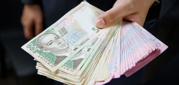 In Ukraine, teachers could be paid more than 50 thousand