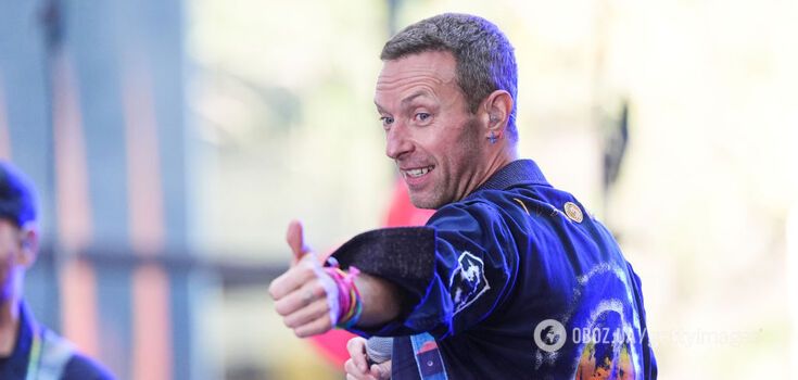 Coldplay's Chris Martin fell into a pit in the middle of the stage: he was miraculously saved from injury. Video