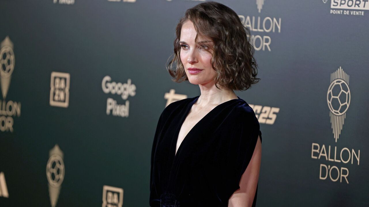 Natalie Portman pokazała swoją "fryzurę zemsty" i idealnie wpisała się w jesienne trendy