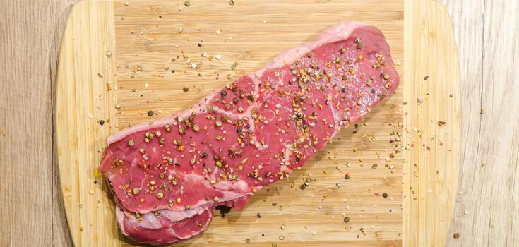 Why you should not wash meat before cooking: expert names three valid reasons