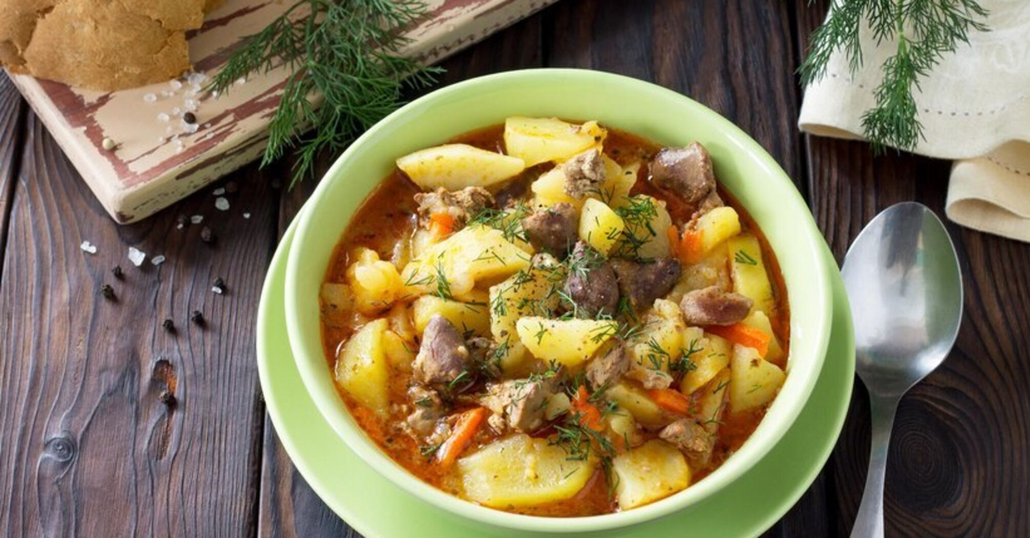 The most delicious stewed potatoes for dinner