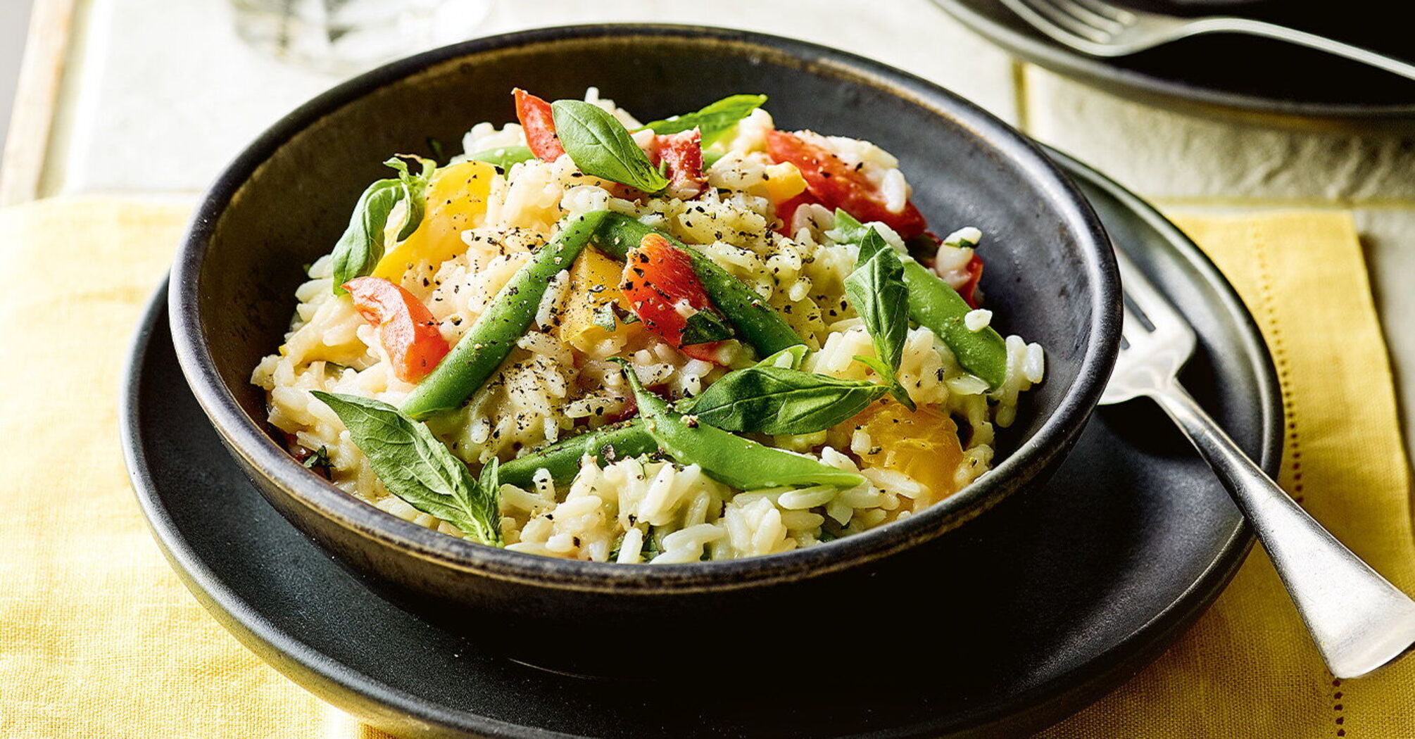 Why rice in pilaf sticks together and turns out to be hard: never cook it like this