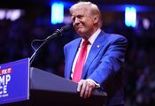 "Słowa kandydata będą się różnić od działań prezydenta". Prystajko przypomina, że to Trump dostarczył Ukrainie pierwszą amerykańską broń