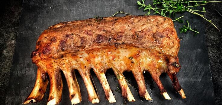 How to cook ribs at home so that it tastes better than in a a rib house: a few secrets of the perfect dish