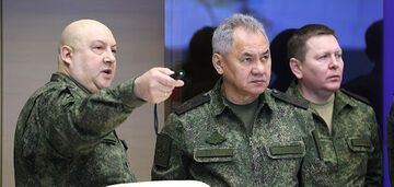 Shoigu and his people began to withdraw funds abroad