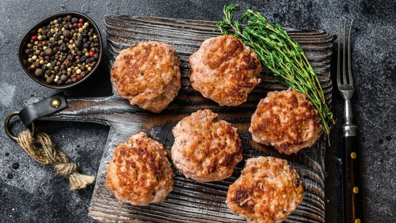 Why cutlets turn out dry and fall apart: never cook them that way