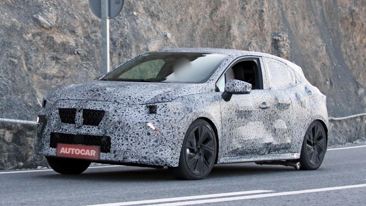 Zupełnie inny design i więcej mocy: zdjęcia nowego Renault Clio wyciekły do sieci