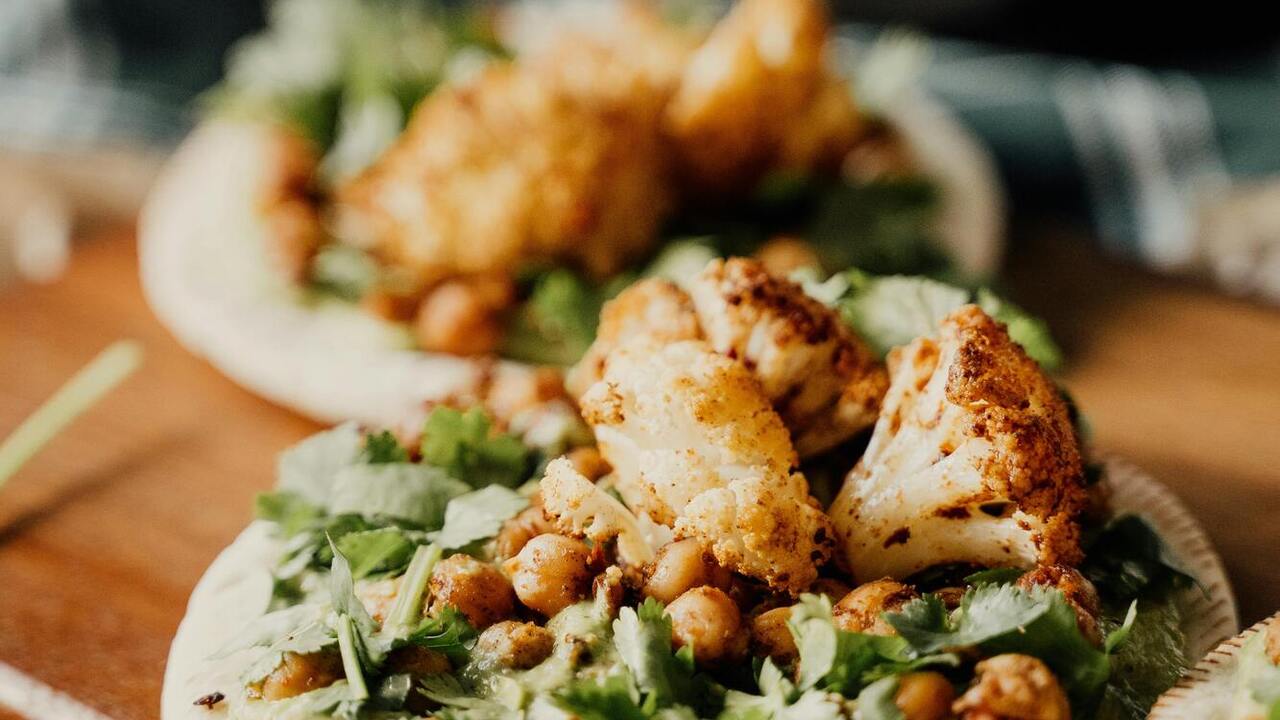 How to cook cauliflower to make it both delicious and healthy