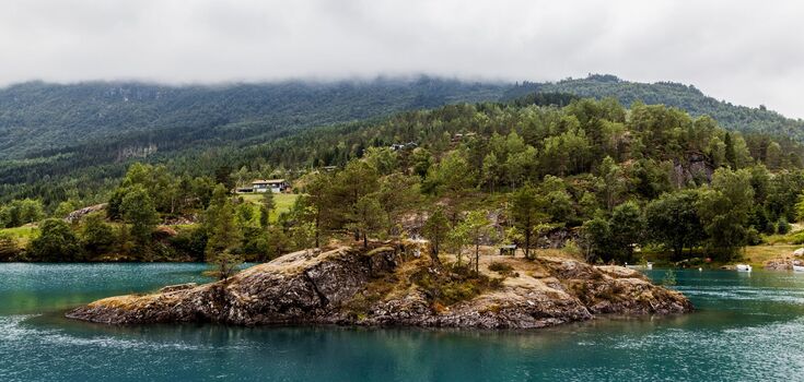 Not worse than Spain and Greece: tourists were advised a little-known island in Europe