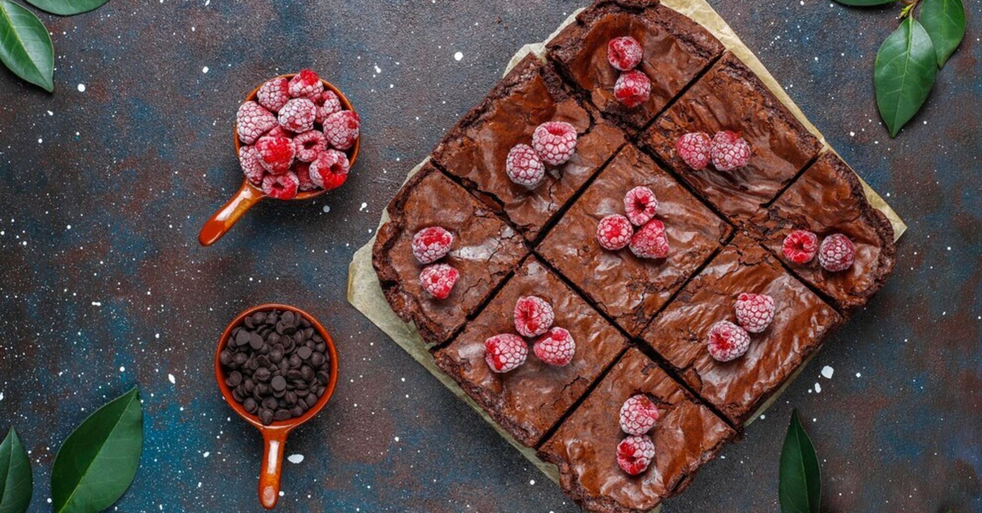 Healthy brownies without flour and sugar: what to make the base for a popular dessert