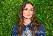 Zebrane trendy: Keira Knightley pokazała trzy modne stylizacje