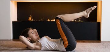 Снимает стресс и регенерирует: чем полезна хот йога для организма