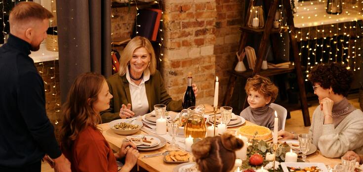 How not to overeat on New Year's holidays and not gain weight: tips from an expert
