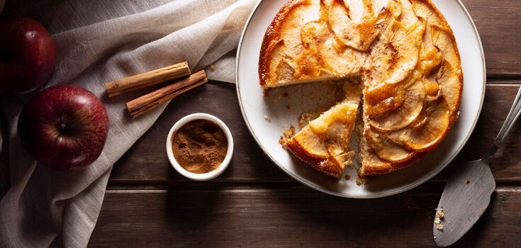 Charlotte in a new way: how to make a fluffy and tender oatmeal dough