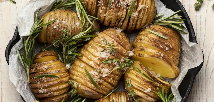 How to serve potatoes on the New Year's table in an unusual but beautiful way: an interesting idea