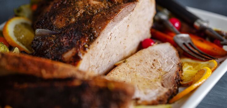 How to bake pork for the New Year's table to make it really juicy