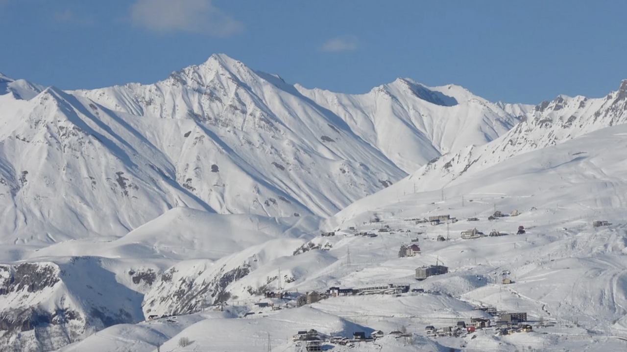 Tragedy at a ski resort in Georgia: 12 bodies found in a restaurant
