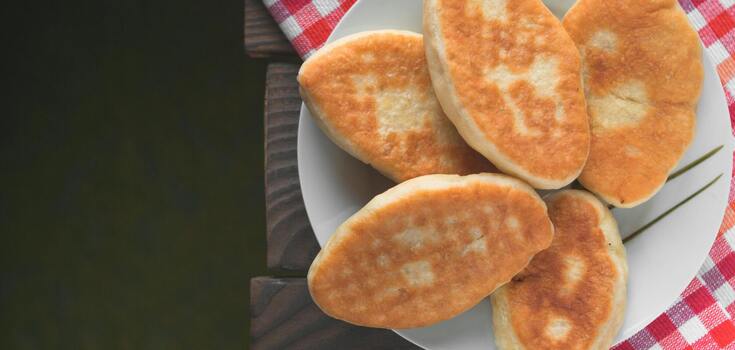 Fried pies like grandma's: what is the best way to make dough