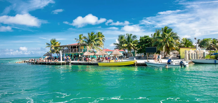 Combining jungle adventures with beach relaxation: where to go to enjoy the wilderness in full