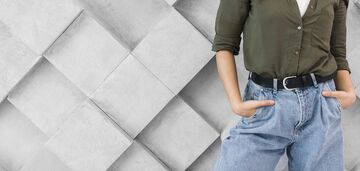 Jak wyglądać stylowo zimą: gwiazdy pokazały ciepłe stylizacje z dżinsami