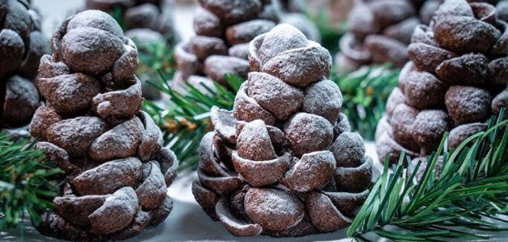 Trendy New Year's dessert "Cones": surprise your guests with a spectacular presentation
