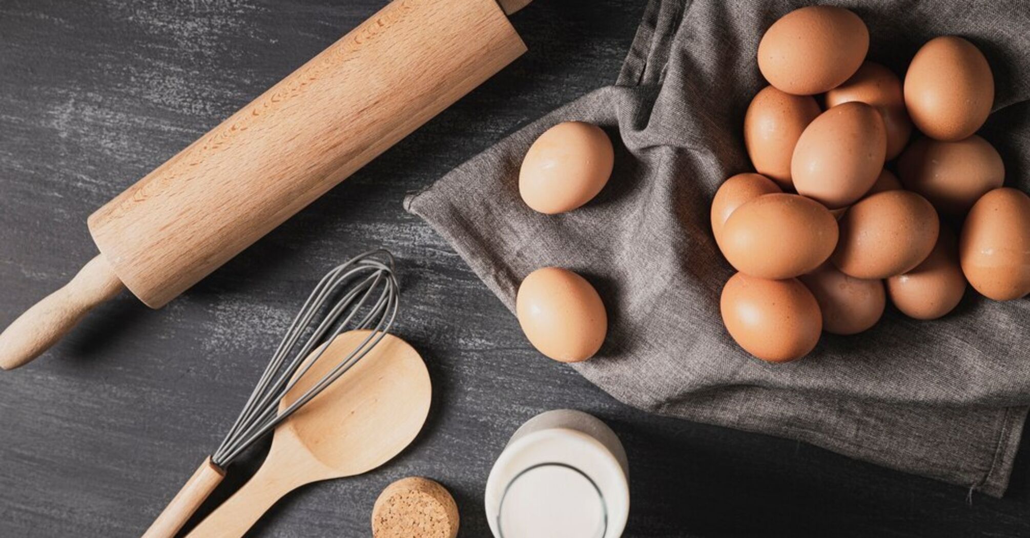 What eggs should never be used to make dough, because it will not be successful: an elementary culinary trick