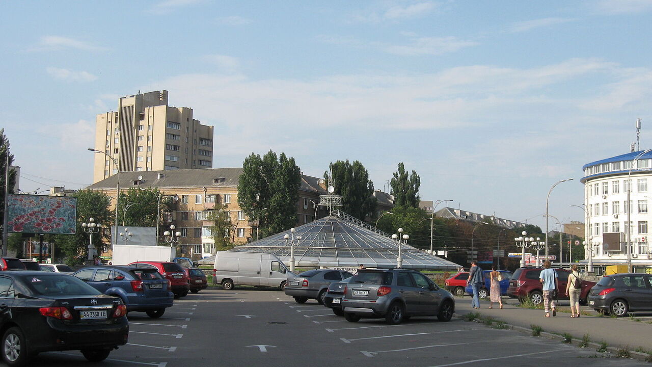 Without a tunnel and with an open crossing: how Sevastopolska Square in Kyiv looked like in the 1980s. Archive photo