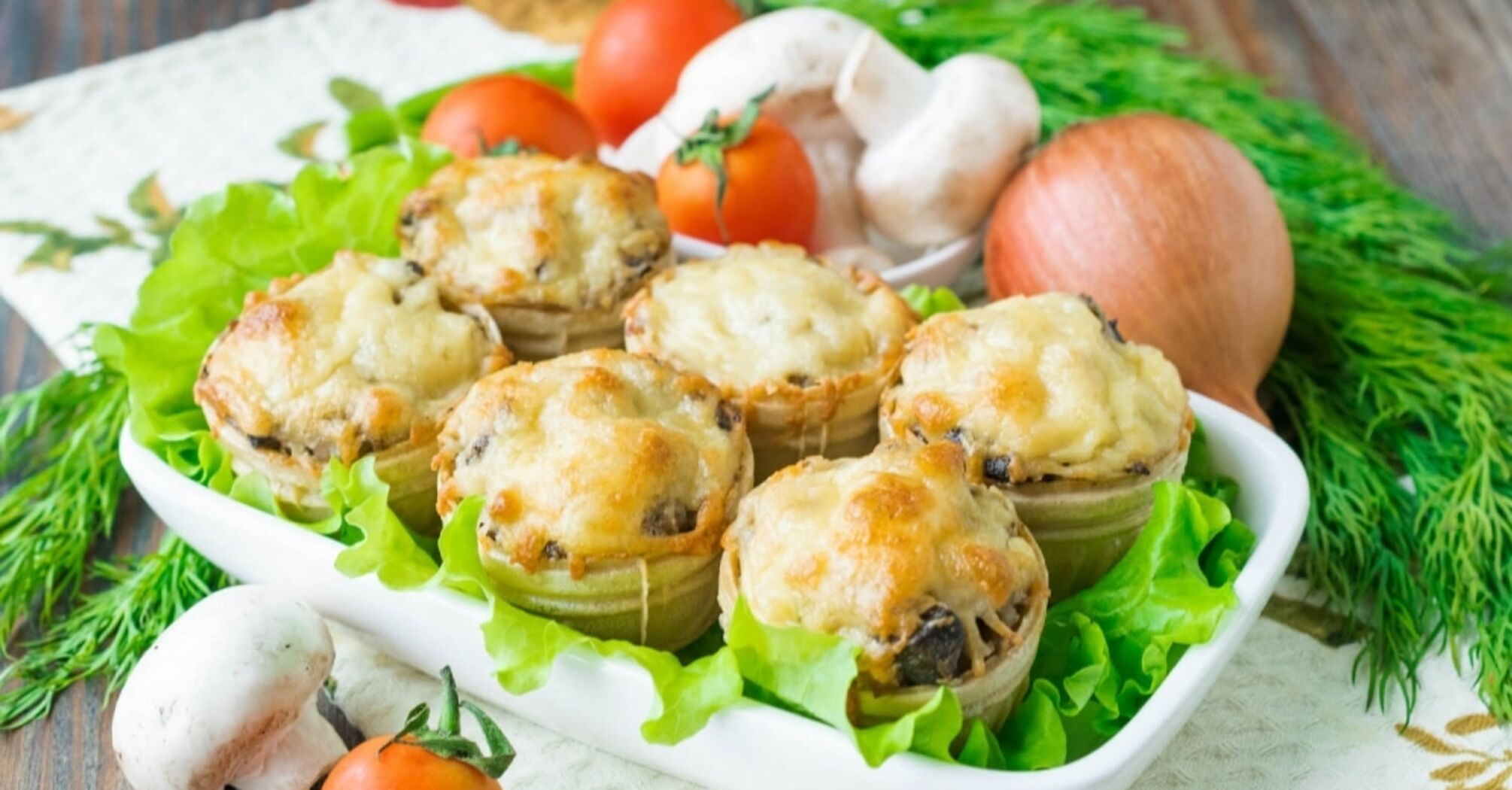 Gourmet julienne in tartlets for a festive table: how to make a delicious appetizer