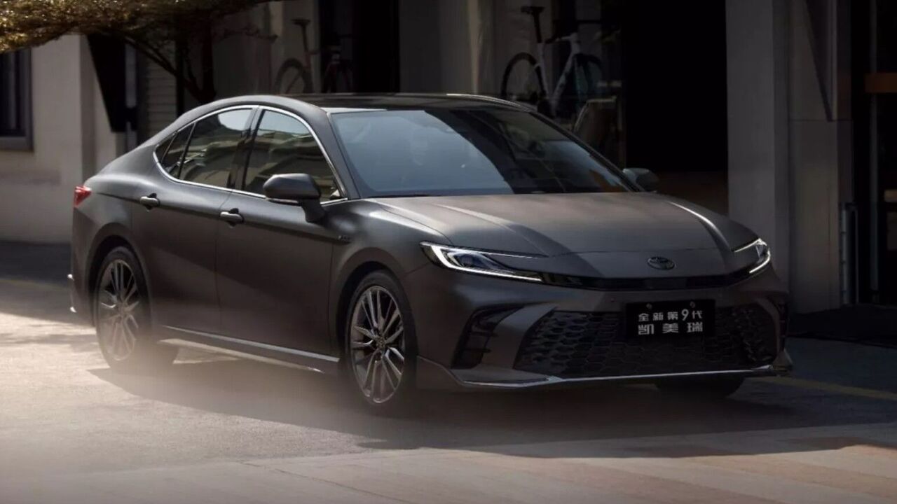 Toyota Camry Glorious Edition