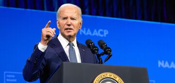 "Naród ukraiński zasługuje na życie w pokoju i bezpieczeństwie": po zmasowanym rosyjskim ostrzale Biden obiecuje Ukrainie więcej pocisków do obrony powietrznej